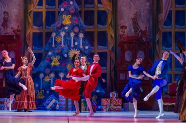 Dnipro, Ukrayna - 15 Şubat 2019: Dnipro Opera ve bale Tiyatrosu üyeleri tarafından gerçekleştirilen Fındıkkıran Balesi.