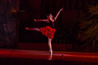 Dnipro, Ukrayna - 15 Şubat 2019: Dnipro Opera ve bale Tiyatrosu üyeleri tarafından gerçekleştirilen Fındıkkıran Balesi.