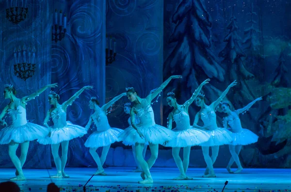 Dnipro Ucraina Febbraio 2019 Balletto Schiaccianoci Eseguito Dai Membri Del — Foto Stock