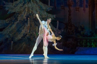 Dnipro, Ukrayna - 15 Şubat 2019: Dnipro Opera ve bale Tiyatrosu üyeleri tarafından gerçekleştirilen Fındıkkıran Balesi.