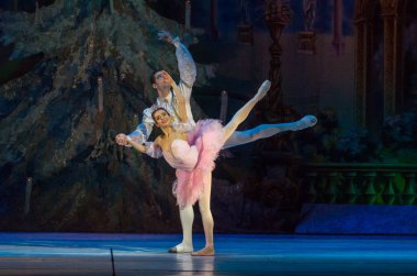 Dnipro, Ukrayna - 15 Şubat 2019: Dnipro Opera ve bale Tiyatrosu üyeleri tarafından gerçekleştirilen Fındıkkıran Balesi.
