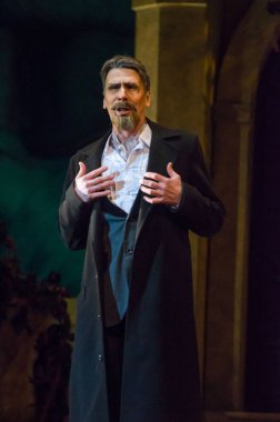 Dnipro, Ukrayna - 23 Şubat 2019: Giuseppe Verdi Dnipro Opera ve bale Tiyatrosu üyeleri tarafından gerçekleştirilen Traviata tarafından klasik Opera.