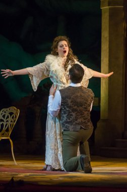 Dnipro, Ukrayna - 23 Şubat 2019: Giuseppe Verdi Dnipro Opera ve bale Tiyatrosu üyeleri tarafından gerçekleştirilen Traviata tarafından klasik Opera.
