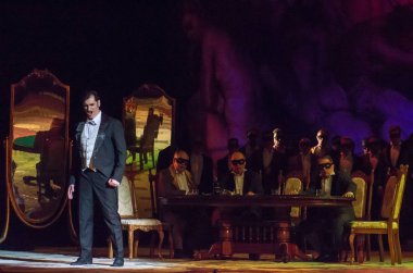 Dnipro, Ukrayna - 23 Şubat 2019: Giuseppe Verdi Dnipro Opera ve bale Tiyatrosu üyeleri tarafından gerçekleştirilen Traviata tarafından klasik Opera.