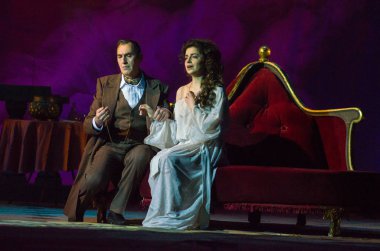 Dnipro, Ukrayna - 23 Şubat 2019: Giuseppe Verdi Dnipro Opera ve bale Tiyatrosu üyeleri tarafından gerçekleştirilen Traviata tarafından klasik Opera.