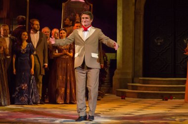 Dnipro, Ukrayna - 23 Şubat 2019: Giuseppe Verdi Dnipro Opera ve bale Tiyatrosu üyeleri tarafından gerçekleştirilen Traviata tarafından klasik Opera.