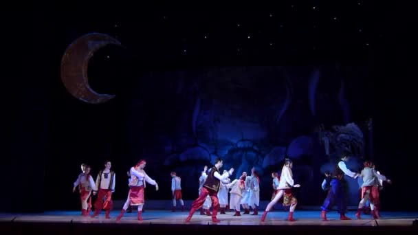 乌克兰第聂伯罗 2018年1月7日 Dnipro 歌剧和芭蕾剧院成员表演的圣诞芭蕾前一夜 — 图库视频影像