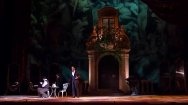 Dnipro, Ukrayna - 23 Şubat 2019: Giuseppe Verdi Dnipro Opera ve bale Tiyatrosu üyeleri tarafından gerçekleştirilen Traviata tarafından klasik Opera.