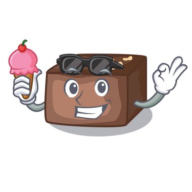 Dondurma karakter ev yapımı lezzetli taze badem pasta ile