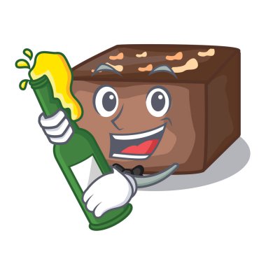 Maskot izole bira badem dilim çikolatalı kek ile