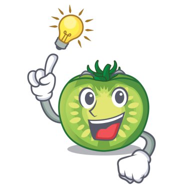 Maskot ile izole bir fikir yeşil domates dilimleri var