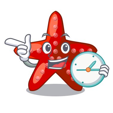 Kırmızı deniz yıldızı hayvanla maskot kum üzerinde saat