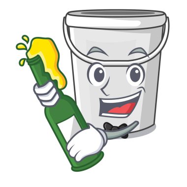 Maskotunda bira plastik tüp kovasıyla