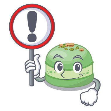 Tabakta fıstıklı kek var.