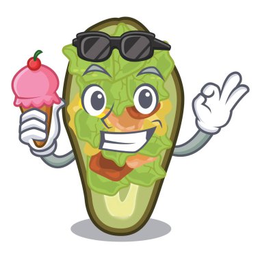 Çizgi film kasesinde servis edilen dondurmayla.