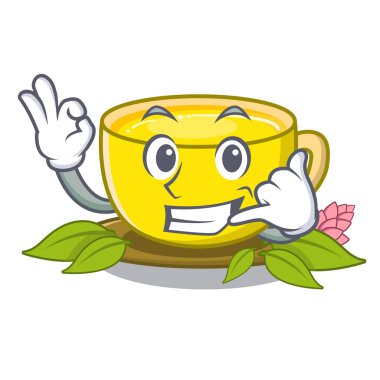 Bana maskot ahşap masa nın üstündeki zerdeçal çayı deyin