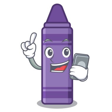 Çizgi film kitabının üstünde mor boya kalemi vardı.