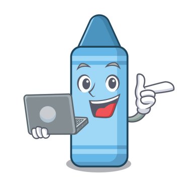 Maskotun içinde dizüstü mavi boya kalemi var.