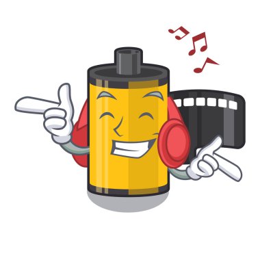 Ahşap karikatür masası nın üzerinde müzik kamera rulo dinleme