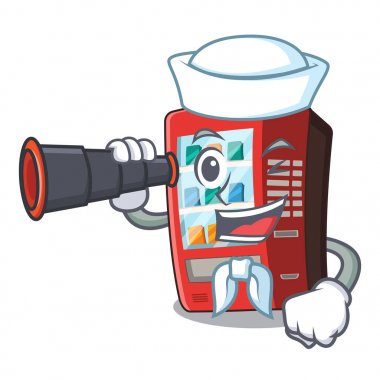 Karakter kapısının yanında dürbün otomatı olan denizci