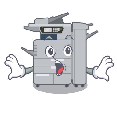 Maskot ahşap masa üzerinde Sürpriz fotokopi makinesi