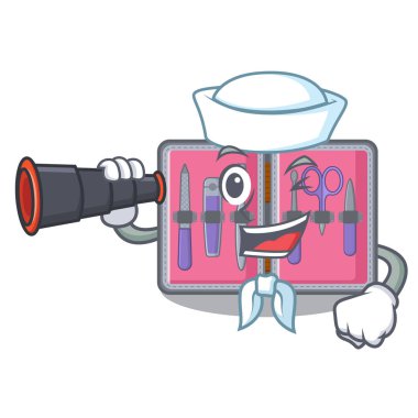 Maskot şeklinde dürbün manikür kiti ile Denizci