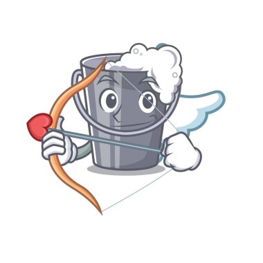 Maskot ile izole Cupid sabunlu su