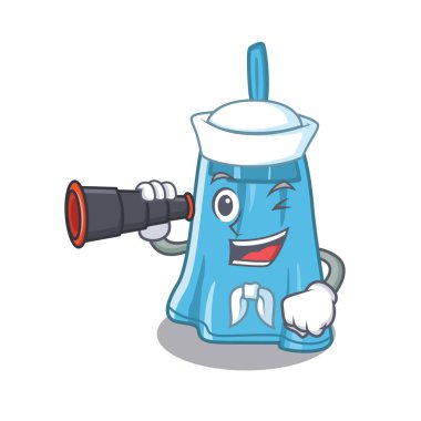 Maskot duvarında asılı dürbün el havlusu ile Denizci