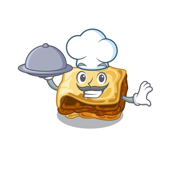 Chef con comida moussaka aislado con en la caricatura — Vector de stock