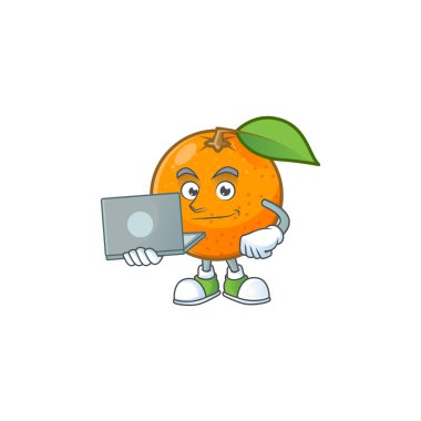 Yaprak yeşili ile dizüstü turuncu meyve karikatür ile.