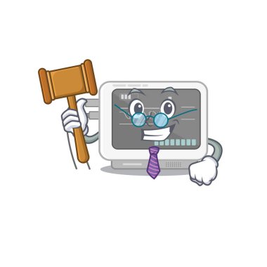 Yargıç EKG makinesi maskot şeklinde.