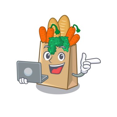 Laptop market çantasıyla, maskot şekilli.