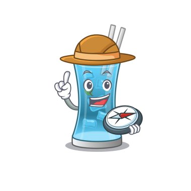 Maskot tasarımı kavramı. Mavi Hawaii kokteyl kâşifi. Ormanda pusula kullanıyor.