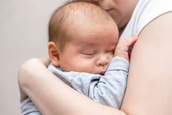 Young Mother Holding Her Newborn Son Mom Nursing Infant — Stock Photo, Image