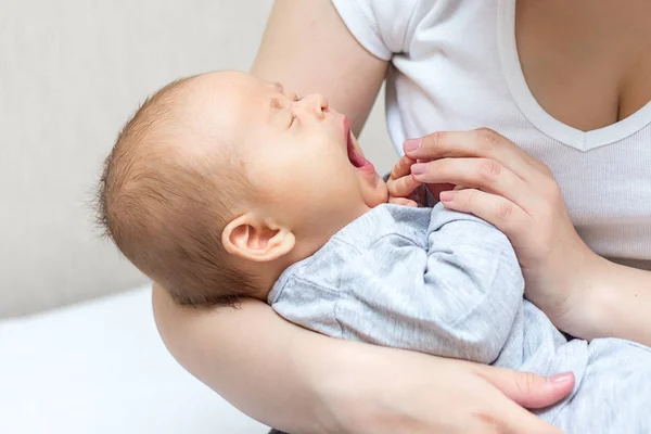 Young Mother Holding Her Newborn Son Mom Nursing Infant — Stock Photo, Image