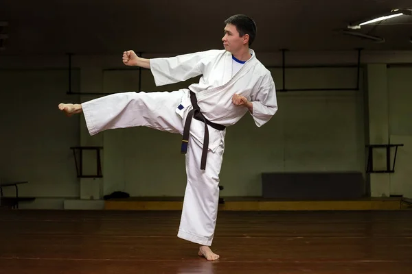 Male Martial Arts Coach Gym Kimono — Stock Photo, Image