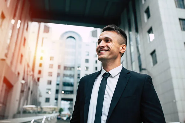 Portrait Happy Young Businessman Walking Modern City Background — Stock Photo, Image