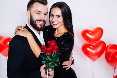 Genç kız için gül buket hediye adam sakal
