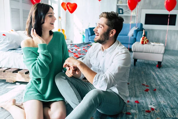 Young Couple Holding Each Others Hands Floor Bedroom — Stock Photo, Image