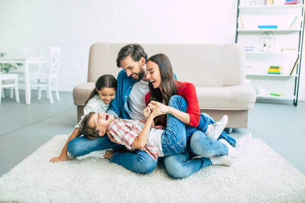 Young Family Spending Happy Time Home — Stock Photo, Image