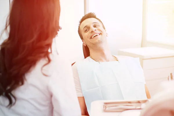 Doctora Una Foto Una Cita Con Dentista Una Clínica Dentista — Foto de Stock