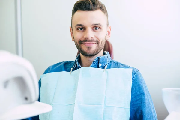 Feel Fine Man Dental Appointment Professional Clinic Ready Have Treatment — Stock Photo, Image