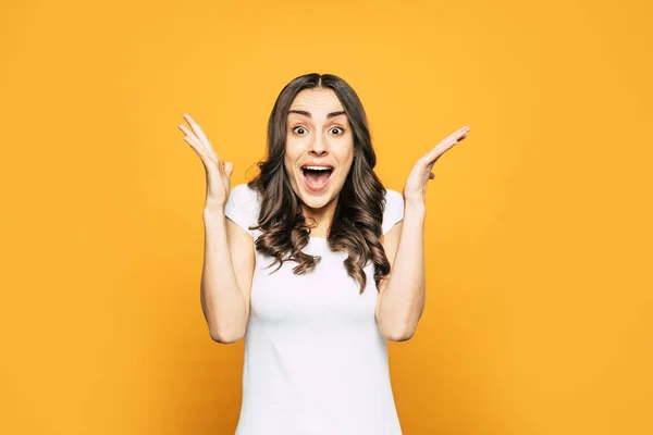 Heyday Surprised Girl Long Dark Hair Stunning Smile Full Pleasant — Stock Photo, Image