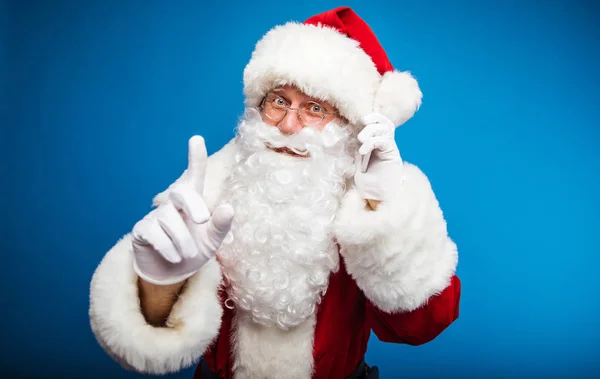Koncept Vánoc Nového Roku Portrét Muže Kostýmu Santa Clause Mluvící — Stock fotografie