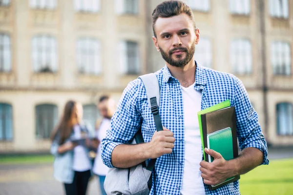 Graves Guapo Barbudo Estudiante Ropa Casual Con Mochila Libros Las — Foto de Stock