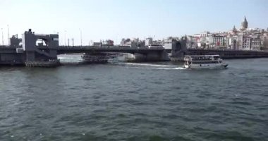 İstanbul, Türkiye - Mayıs 2018: Timelapse video feribot, Boğaziçi, Istanbul, Türkiye için Eminönü yolculuk