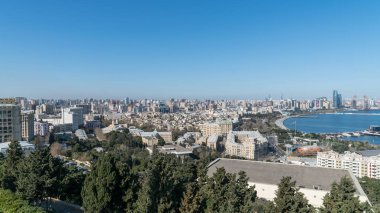 Bakü, Azerbaycan - Nisan 2018: Bakı şəhəri, Azerbaycan panoramik manzaralı