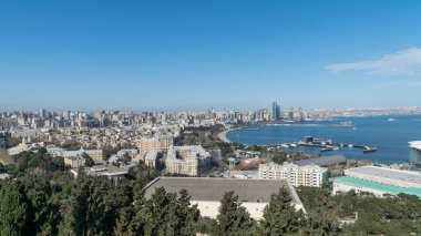 Bakü, Azerbaycan - Nisan 2018: Bakı şəhəri, Azerbaycan panoramik manzaralı