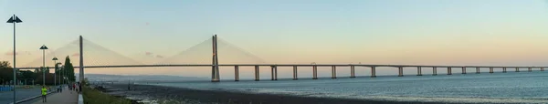 Lisbon Portugal April 2018 Panoramisch Uitzicht Van Vasco Gama Bridge — Stockfoto