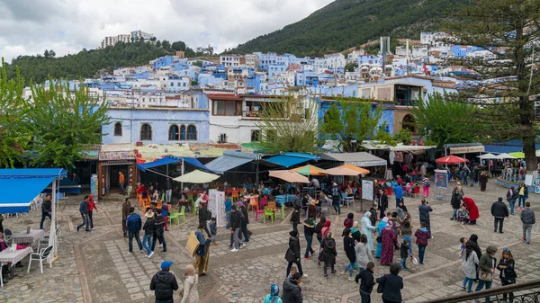 Chefchaouen Morocco April 2018 Chefchaouen Medina Center Unidentified People Blue — Stock Photo, Image